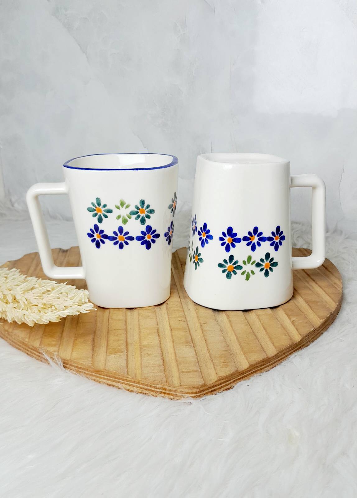 تصویر از مینایی لیوان