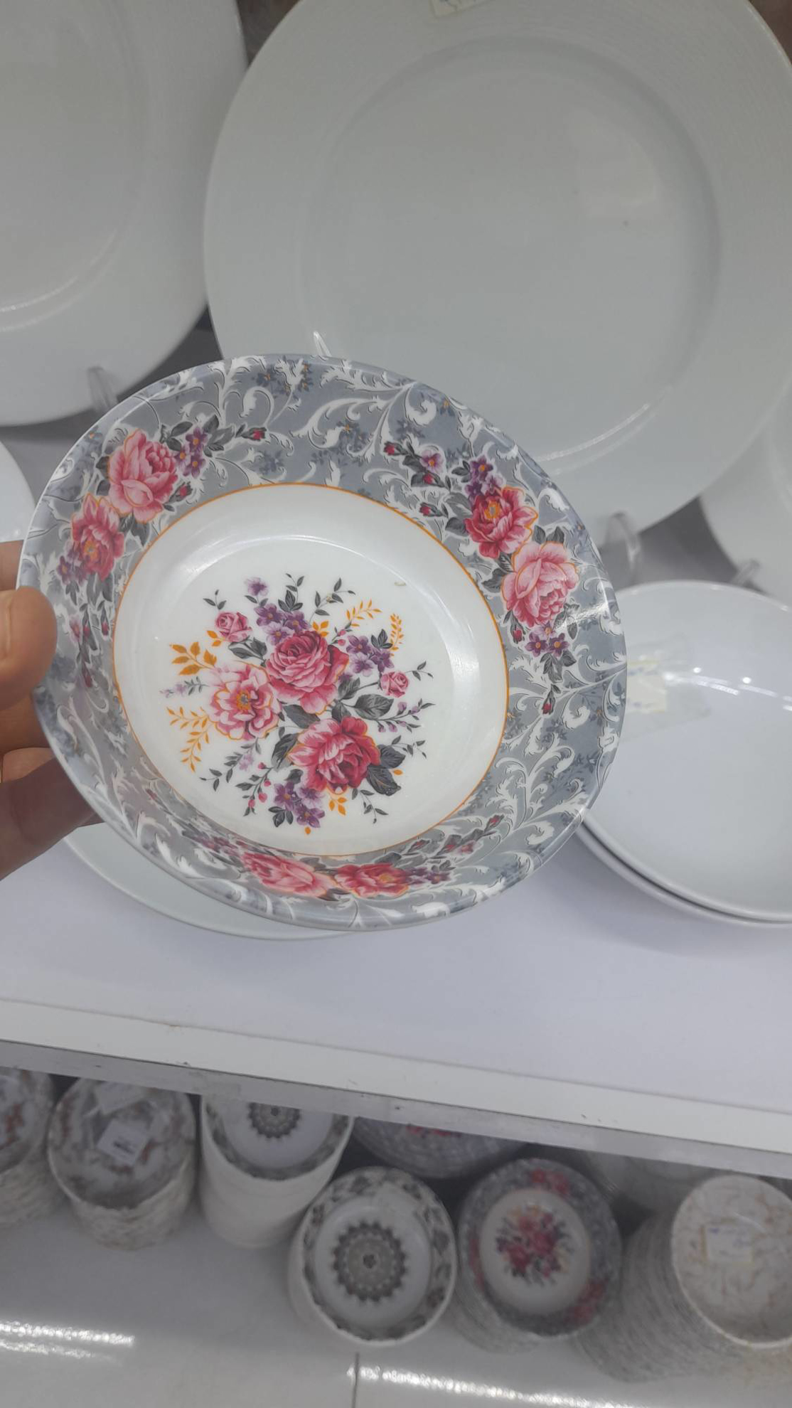 تصویر از ترشی خوری رزیتا