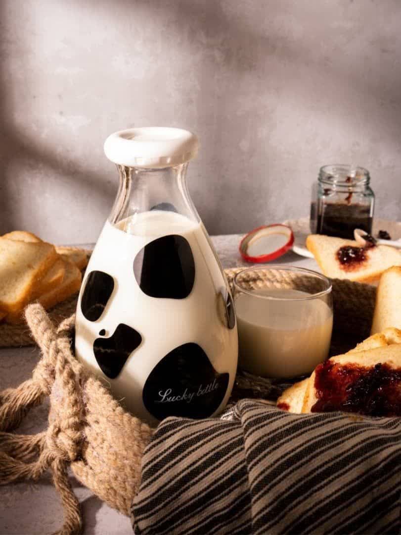 تصویر از بطری شیرسرفلزی