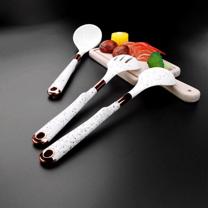 تصویر از کفگیر سفید شینجیا