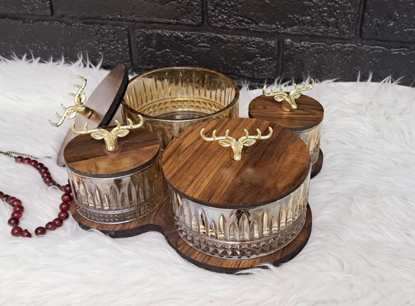 تصویر از پذیرایی نیلا