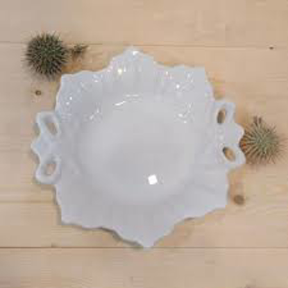 تصویر از شکلاتخوری پاپیون سفید