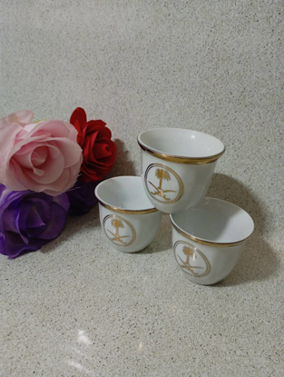 تصویر از کپ قهوه متوسط