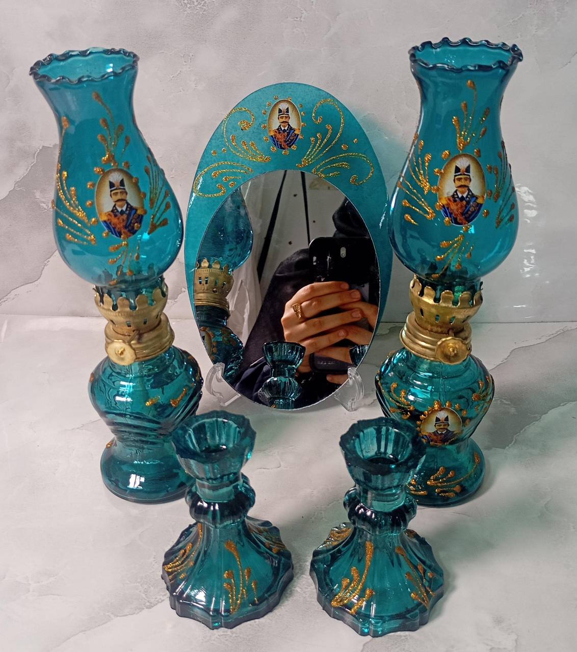 تصویر از اینه شمعدون