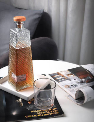 تصویر از بطری دیاکو