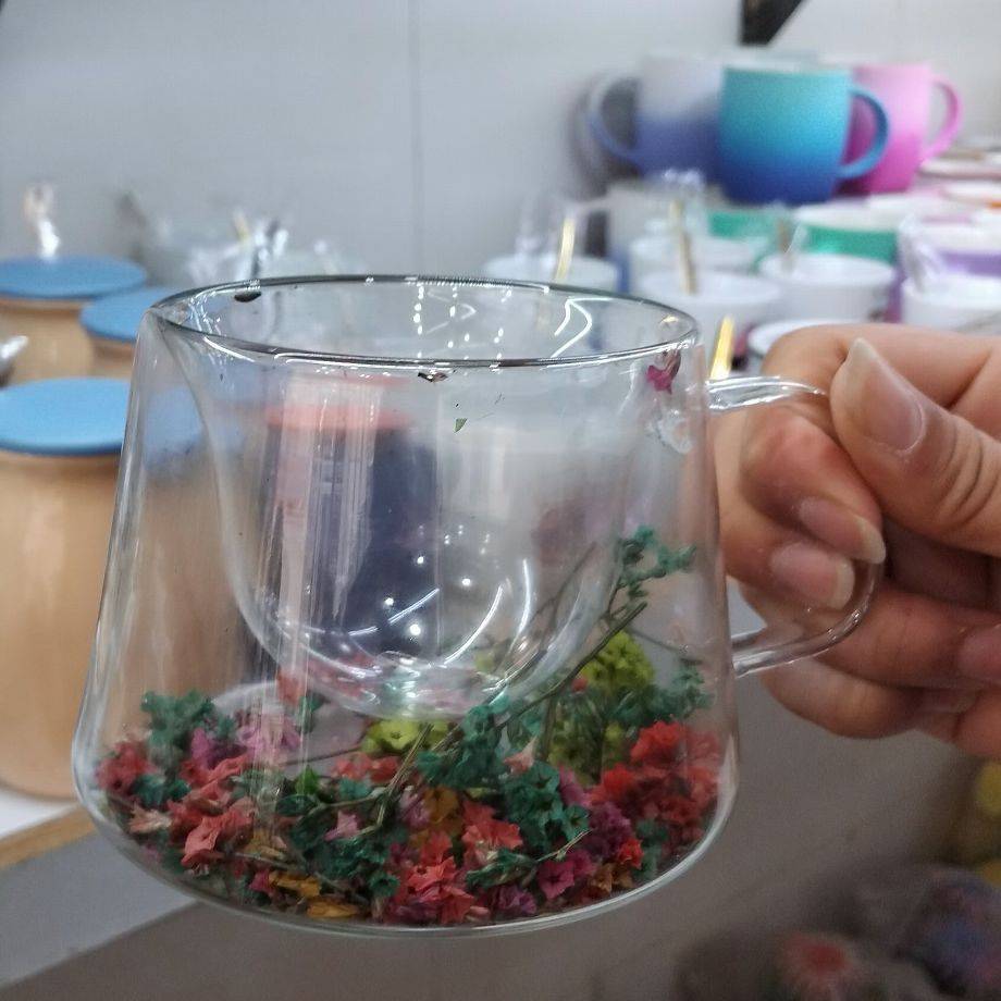 تصویر از ماگ مخروطی گلدار