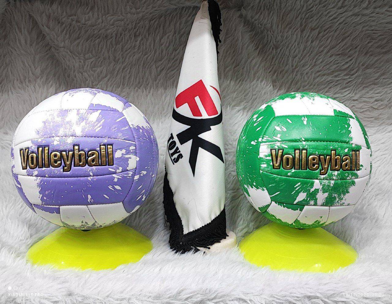 تصویر از توپ والیبال