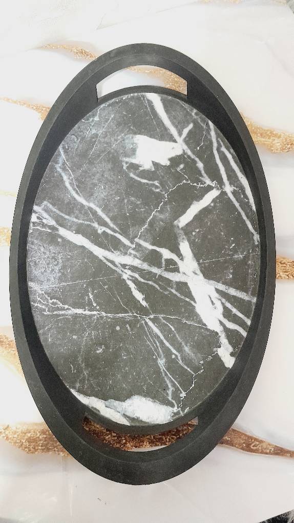 تصویر از سینی بیضی3پلاستیکی